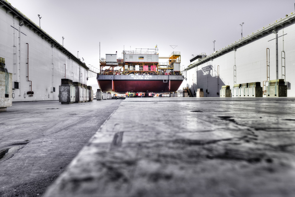 Dock-HDR