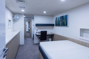 Owners-Cabin-1-300x200